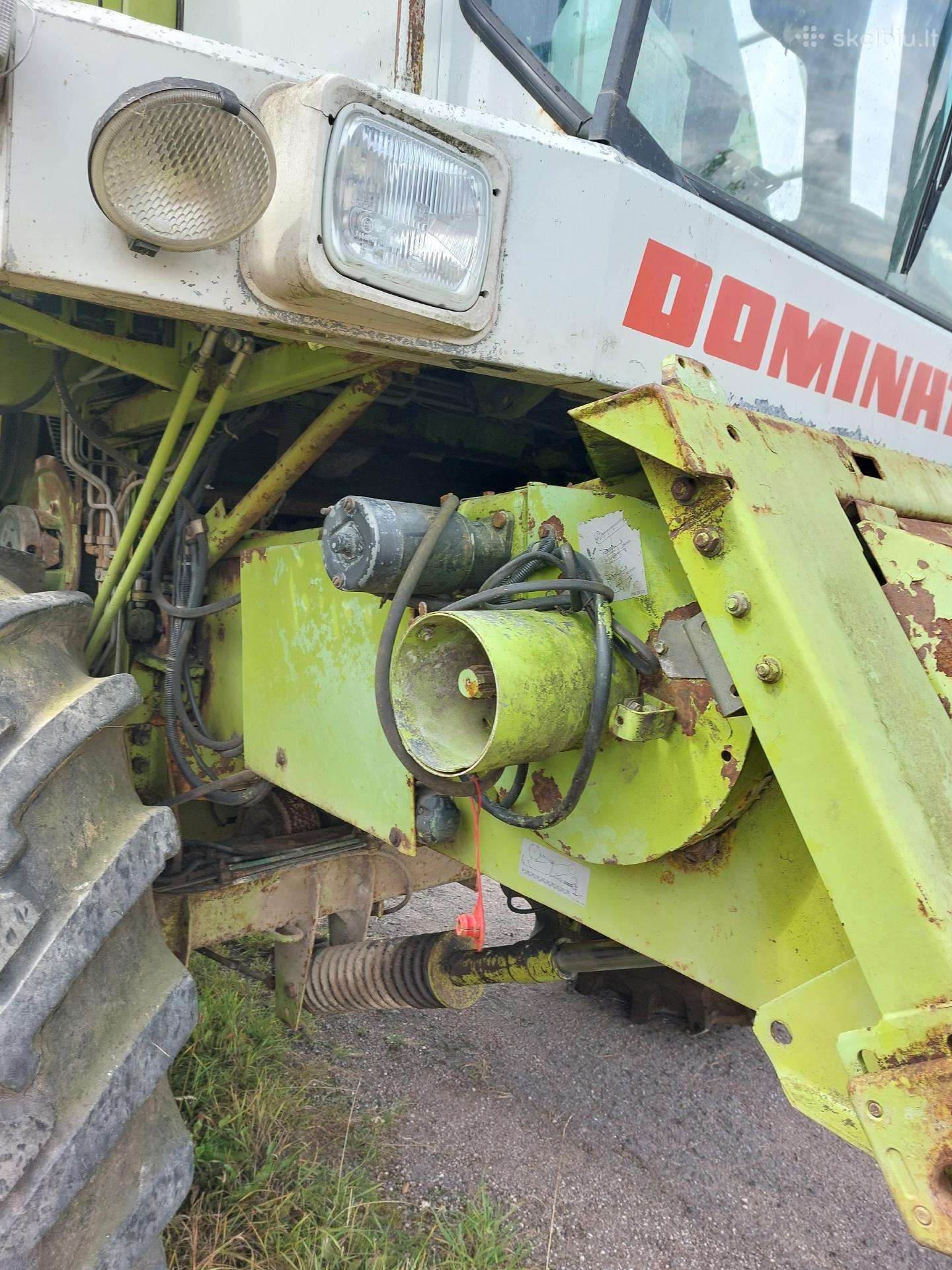 Claas Dominator- 88 ,106 ,su smulkintuvais dalimis