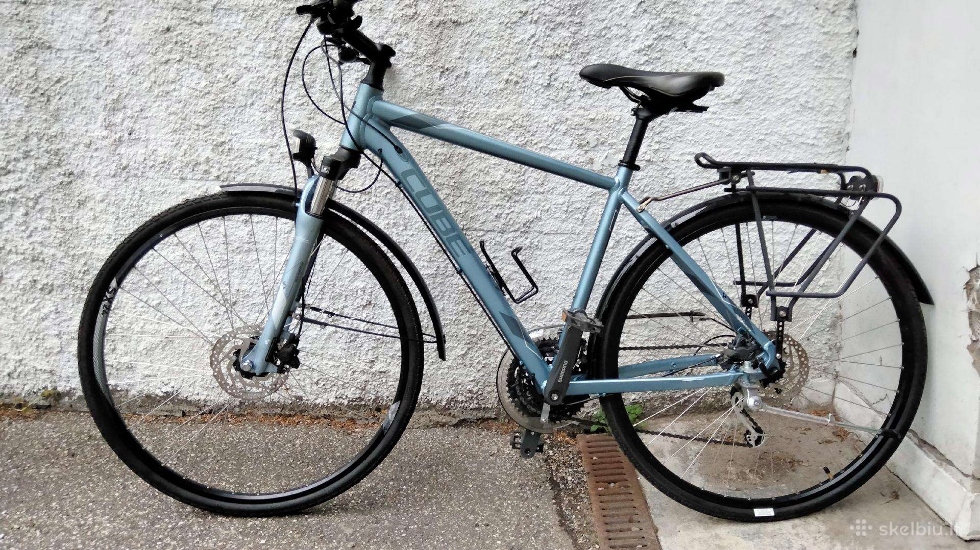 Hybrid bike Cube 28″