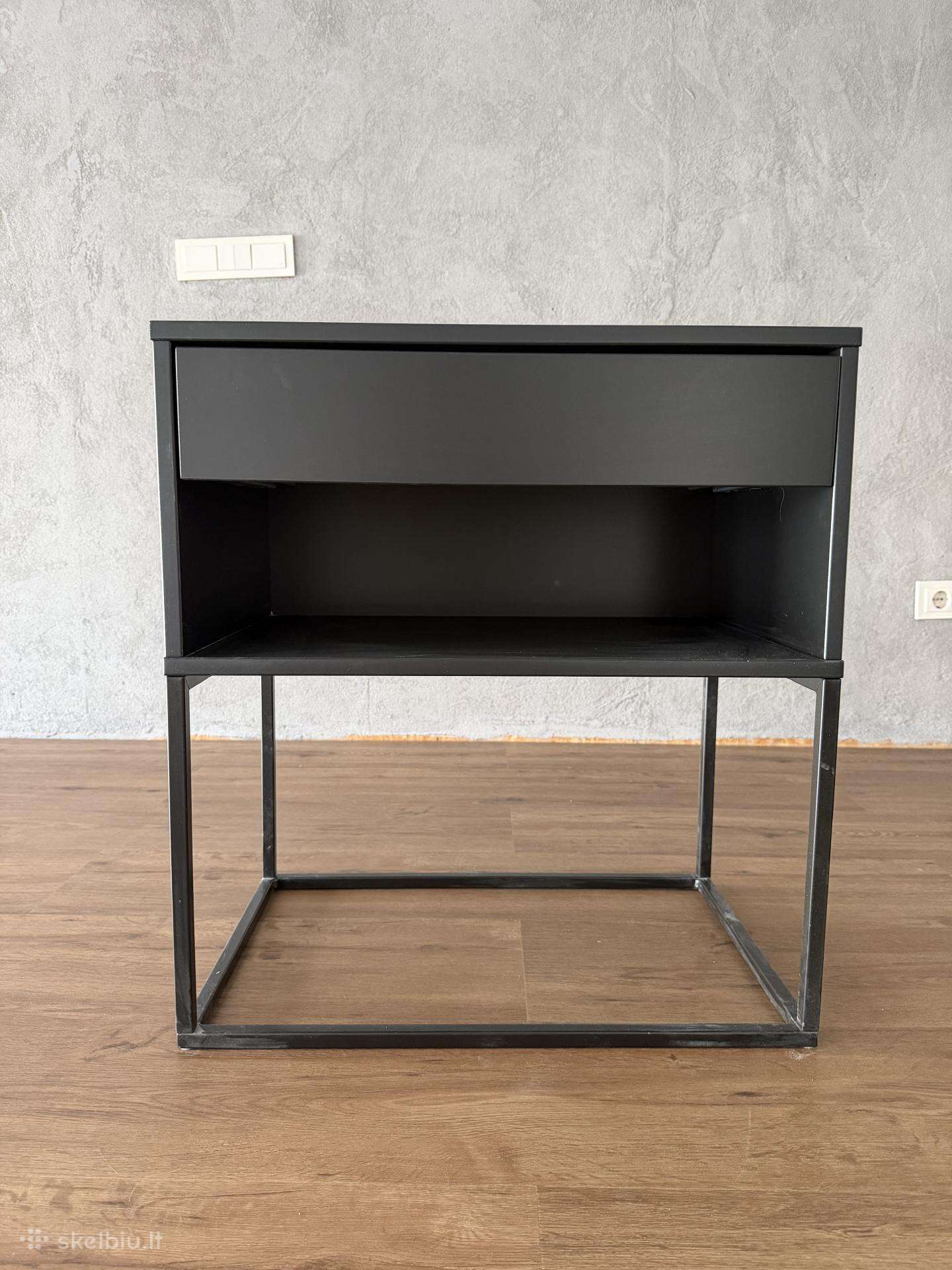 Naktinis staliukas / spintele 2 vnt Ikea