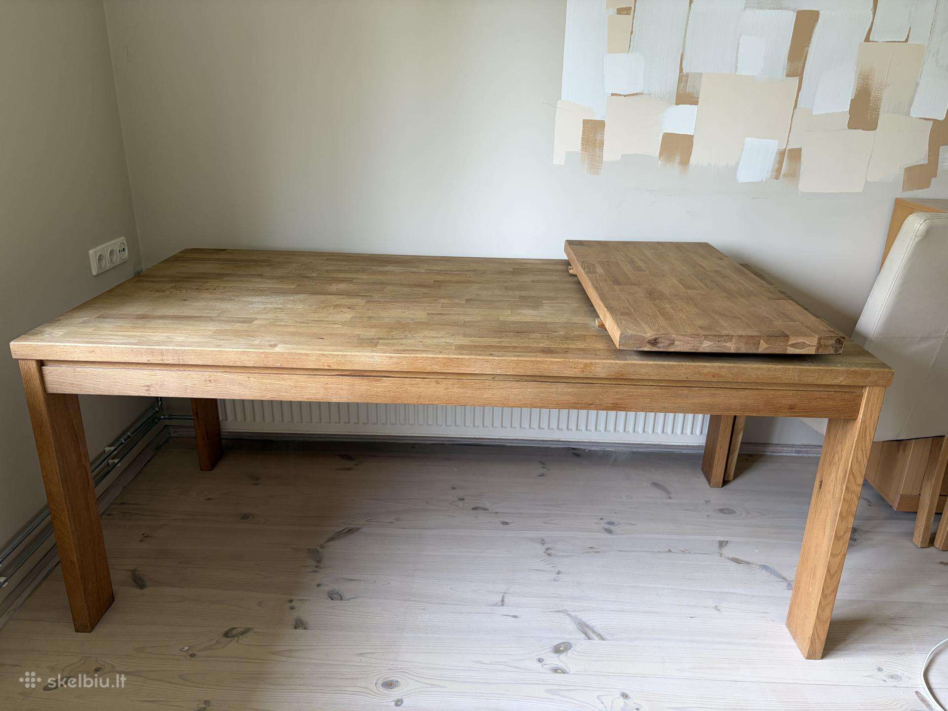 Ąžuolo masyvo stalas su prailginimu 180-225cm