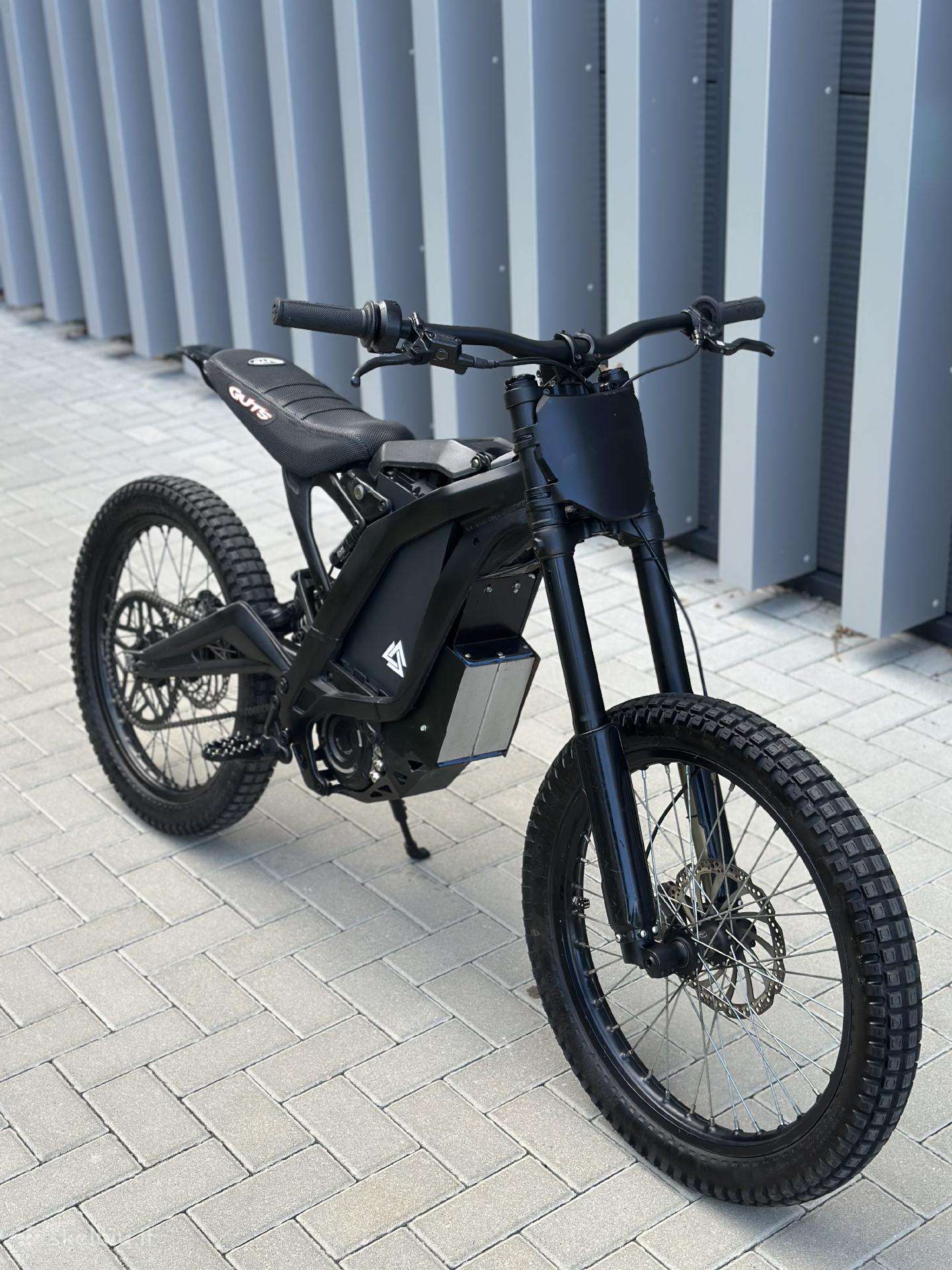 Surron lbx 2023