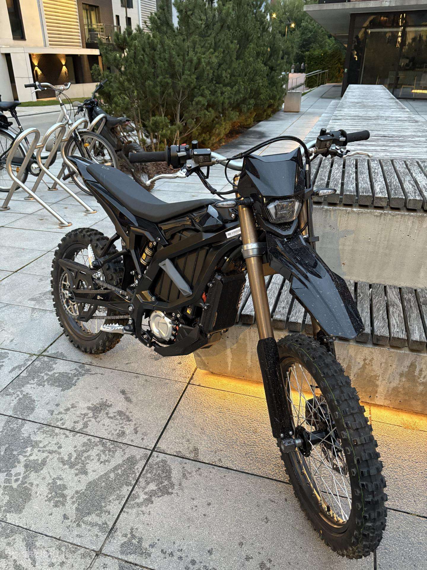 Sur-Ron Ultra bee, эндуро / adventure