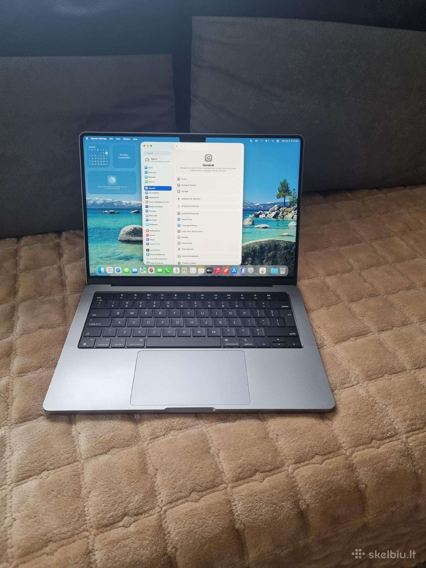 MacBook Pro 14-inch M2 Max