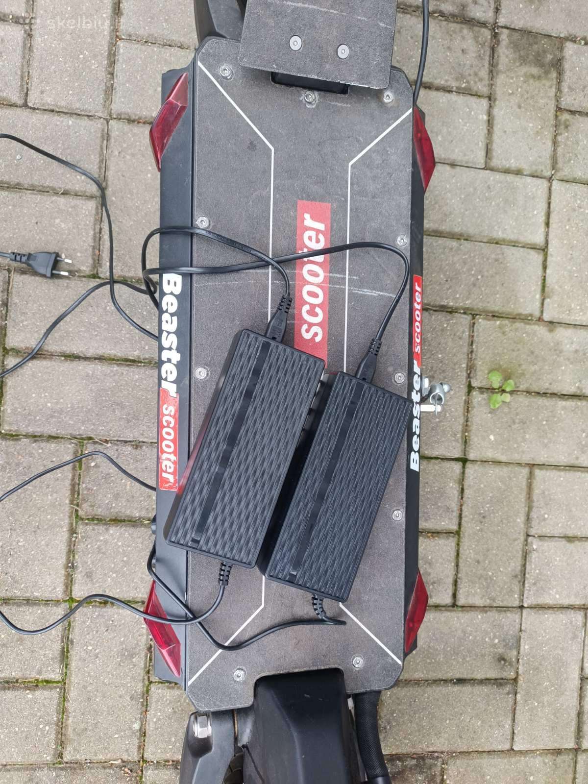 Electric scooter Beaster Scooter