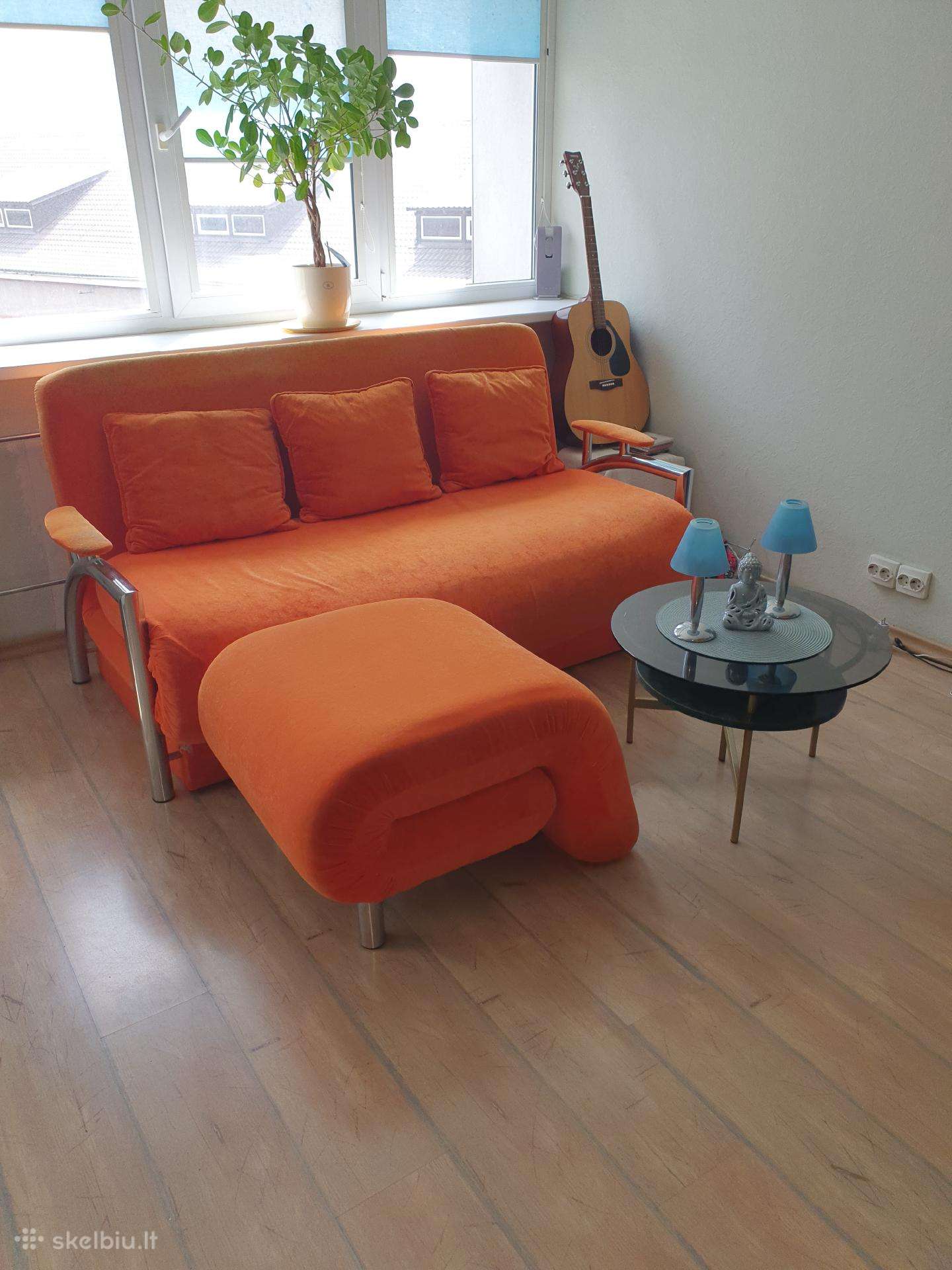 Naudota Sofa lova su pufu.