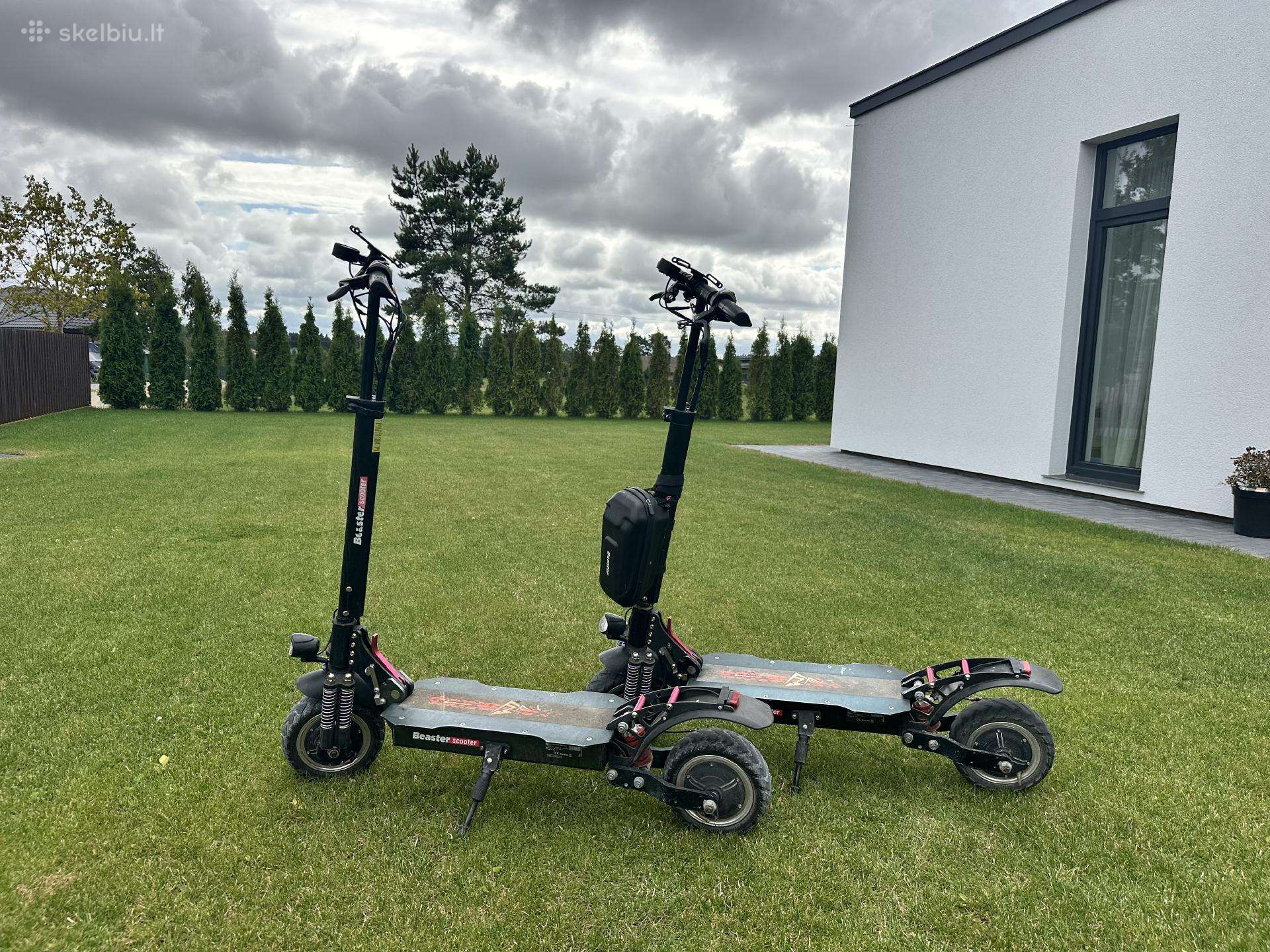 Beaster Scooter Bs11