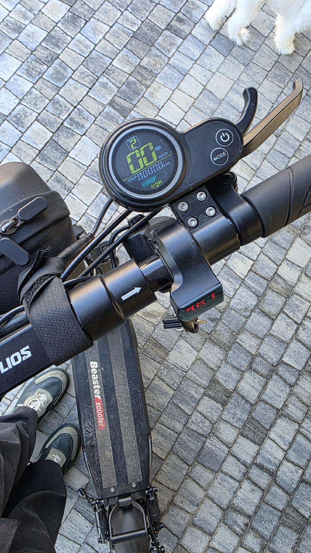 Beaster Scooter Helios el. Paspirtukas