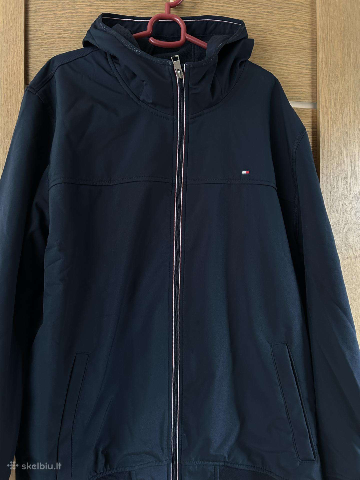 Hilfiger striuke