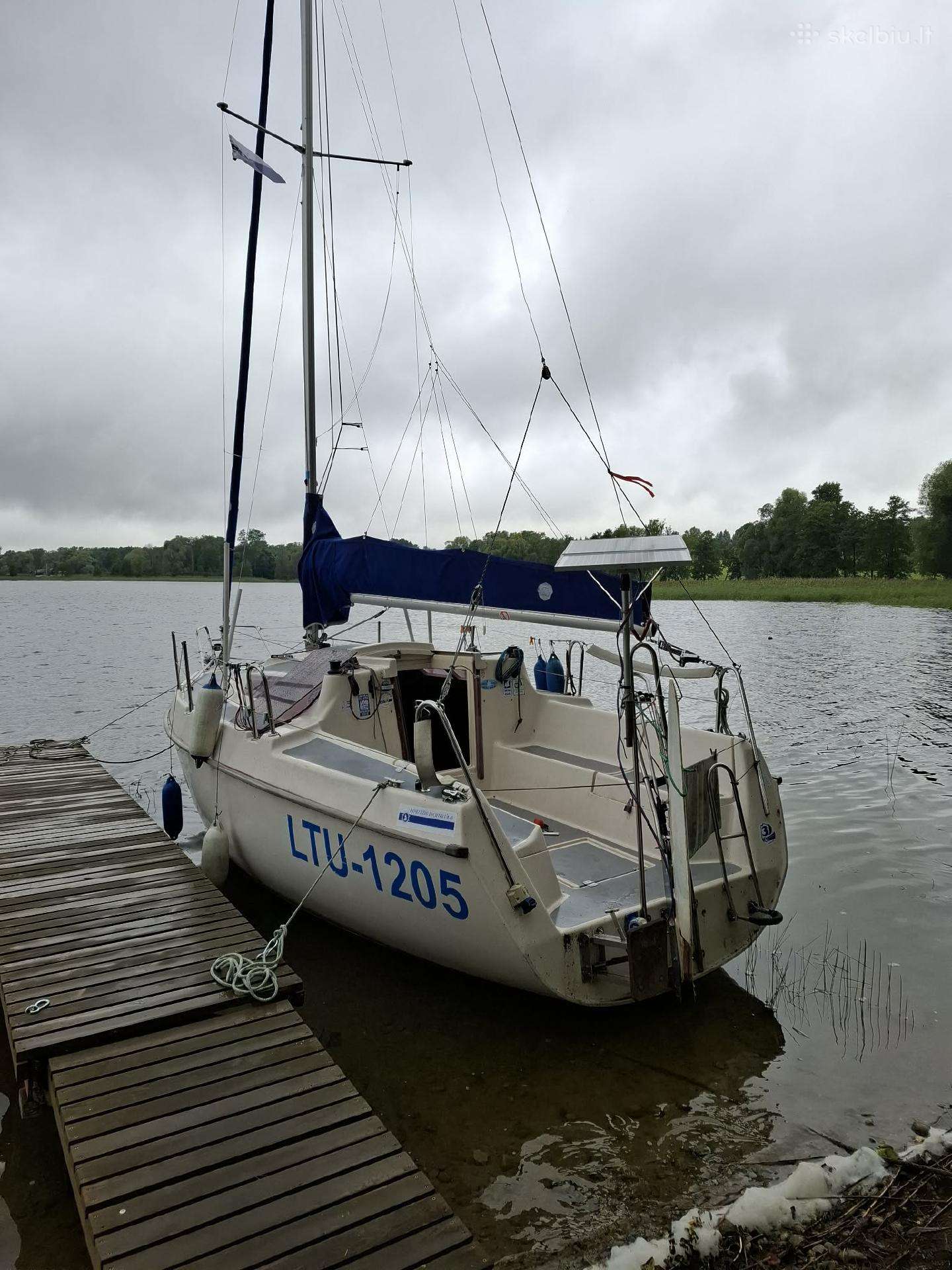 Parduodama jachta Sasanka 660