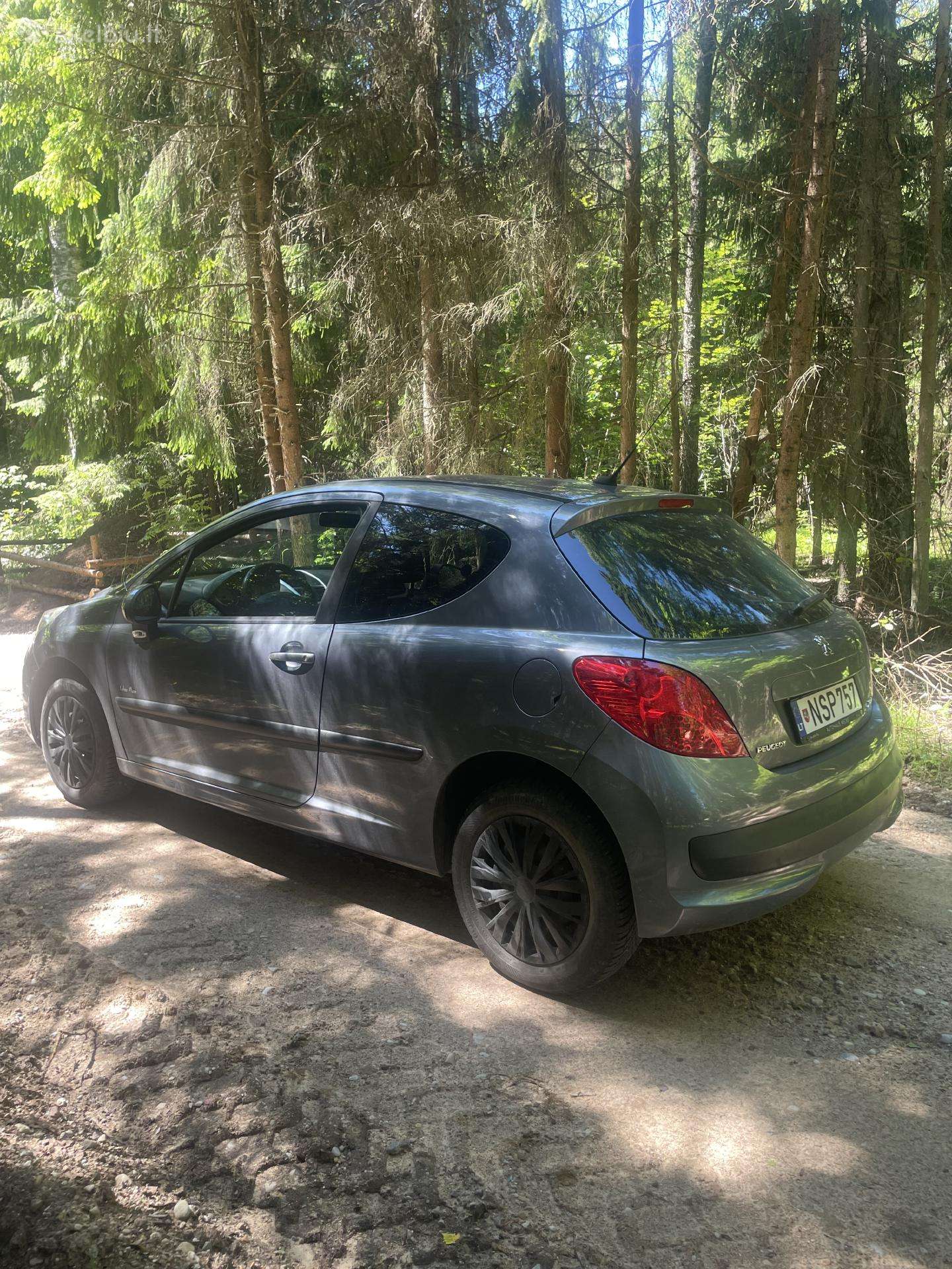 Peugeot 207, 1.4 l., hatchback