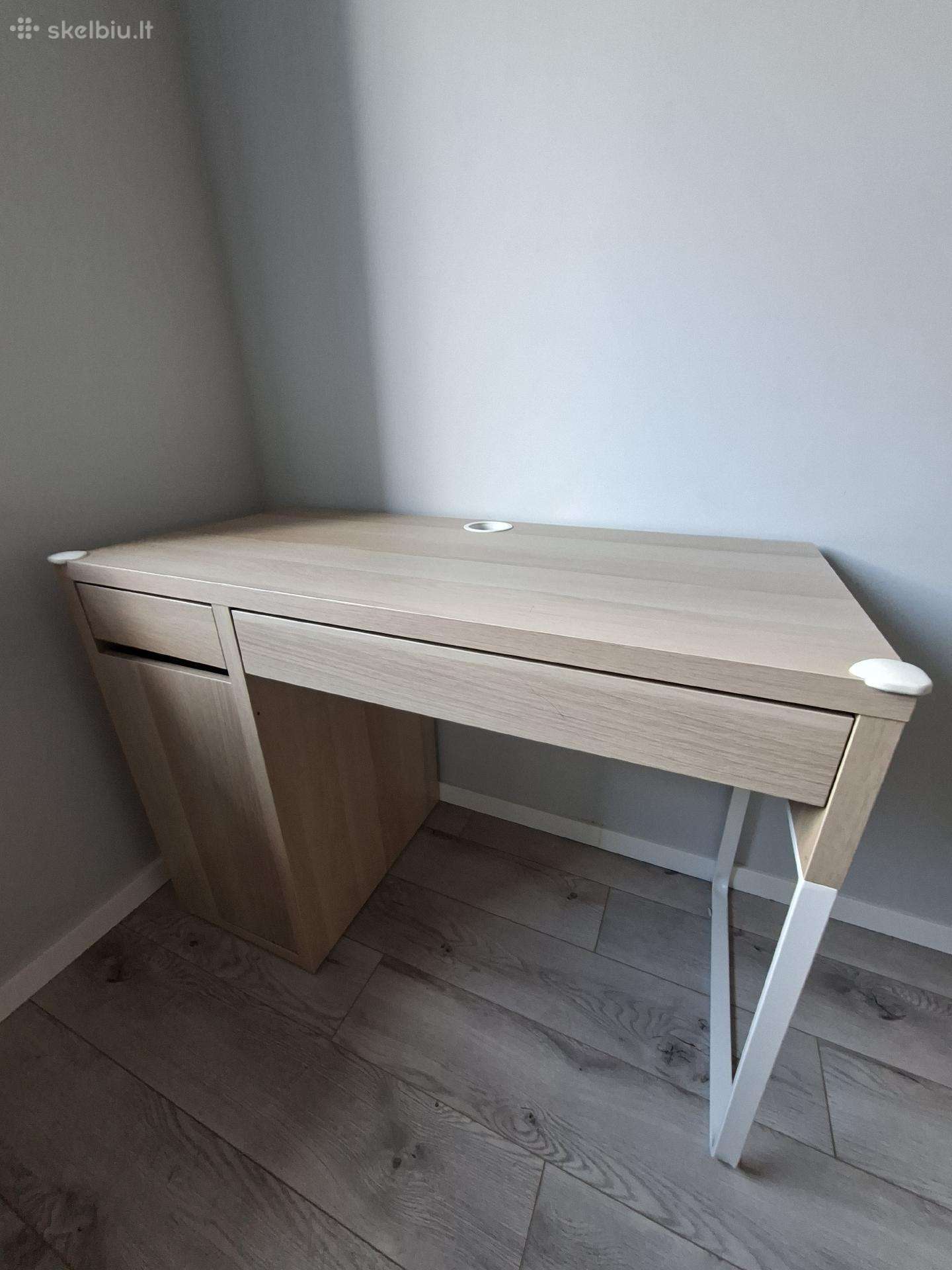 Parduodu vaikišką rašomąjį stalą Ikea Micke