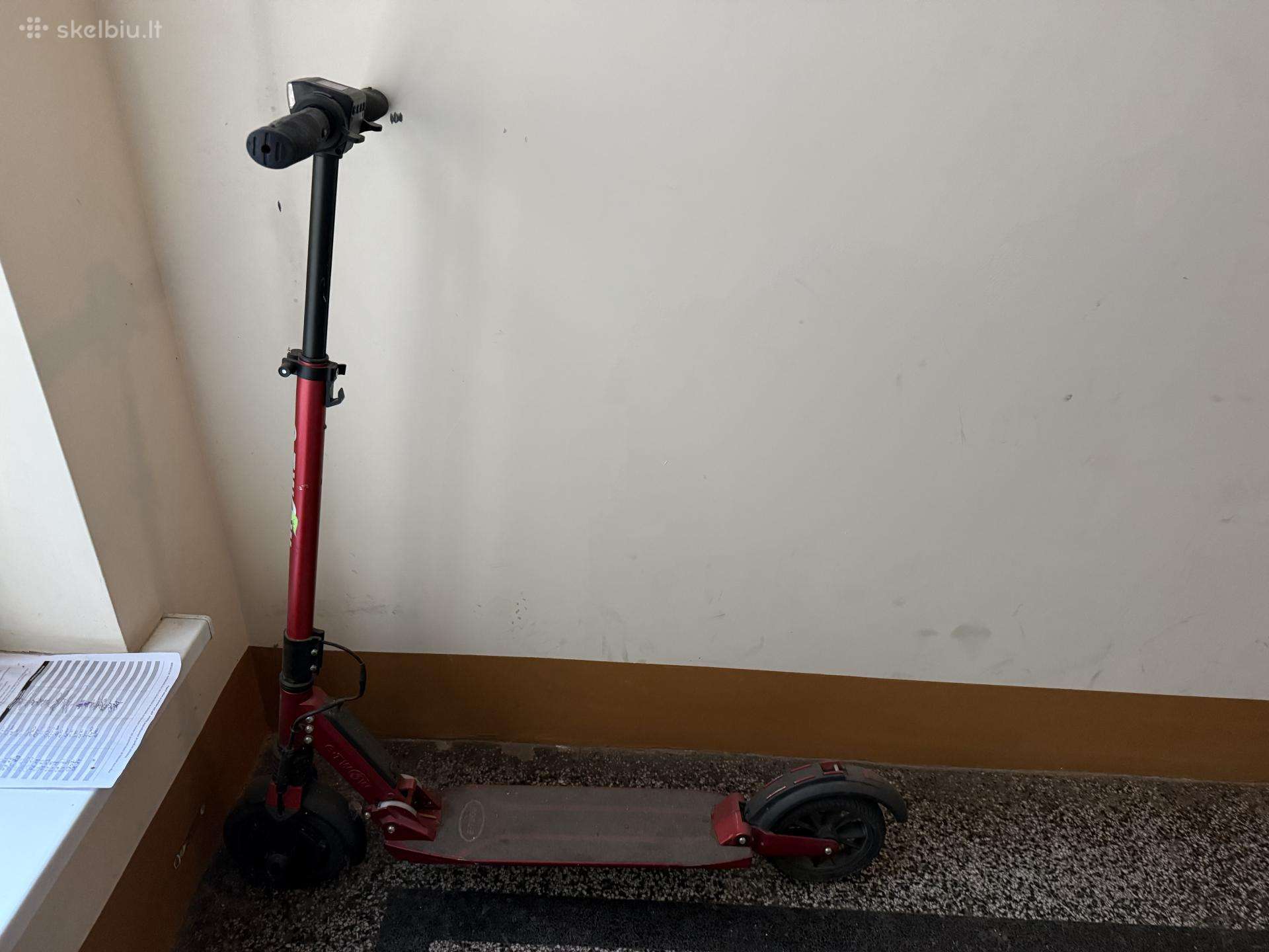 Paspirtukas elektrinis