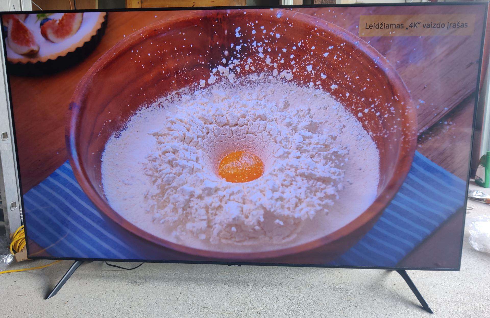 65" 4k samsung smart TV