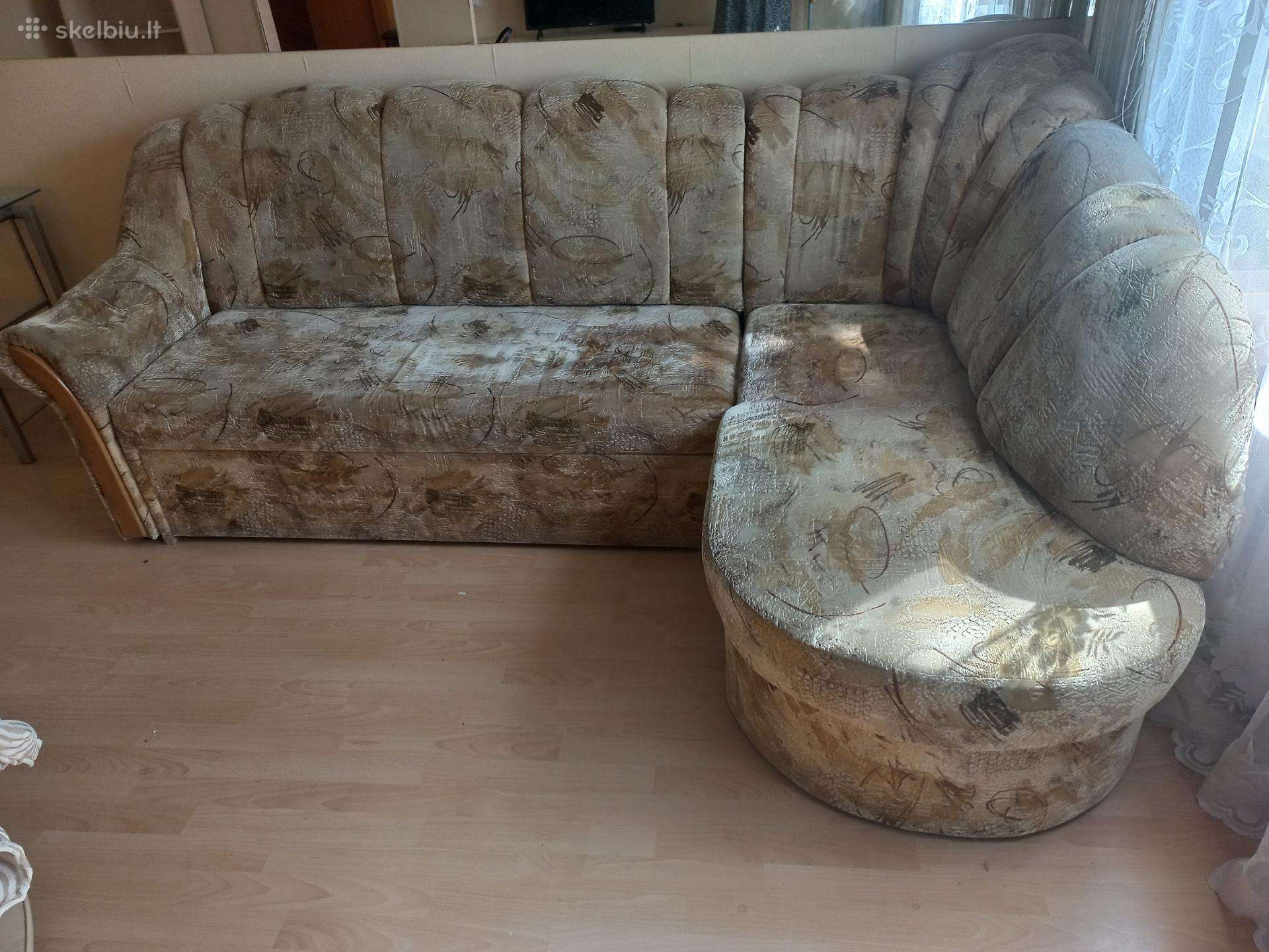 Dovanoju sofa