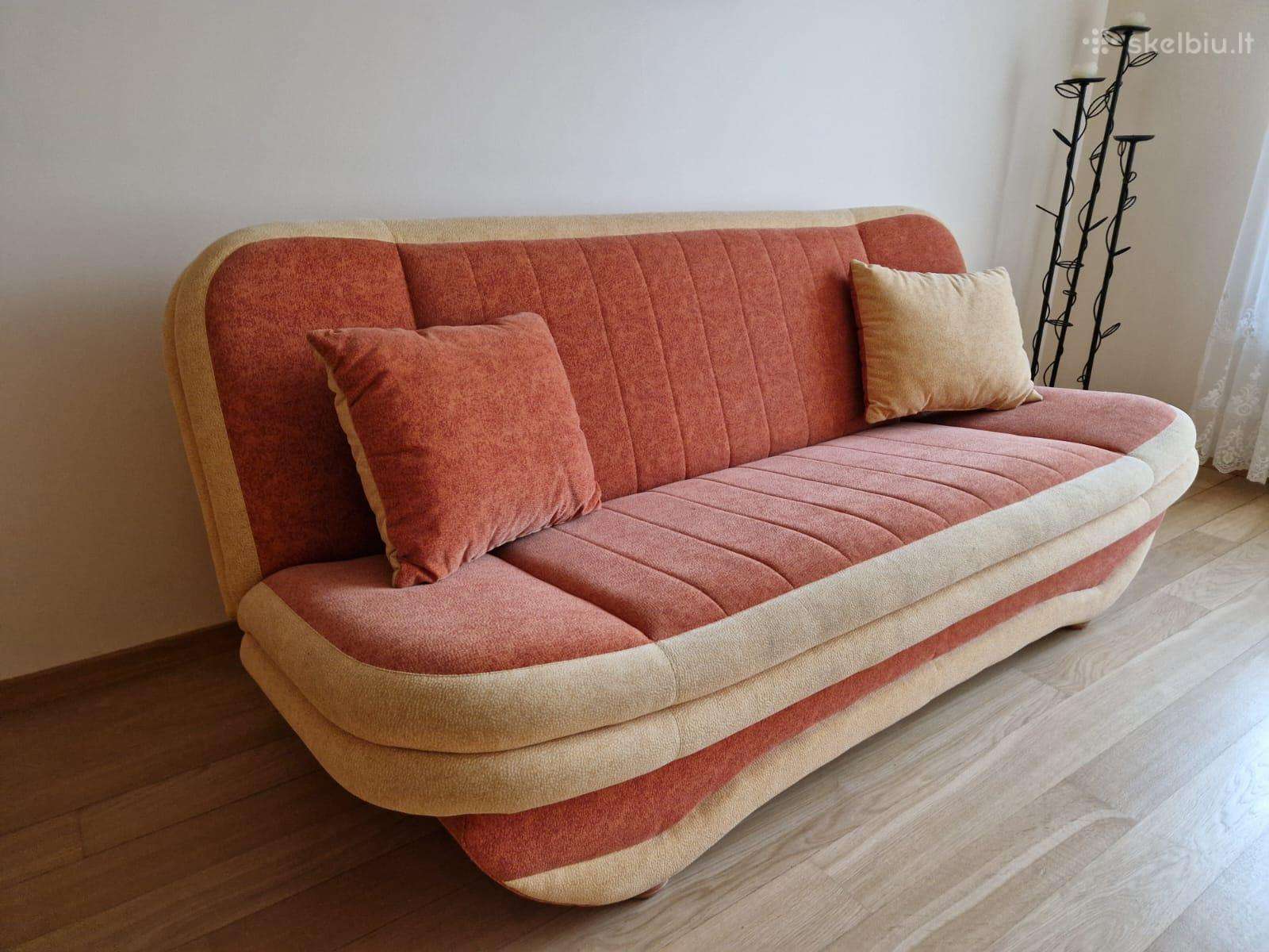 Mažai naudota, geros būklės sofa lova