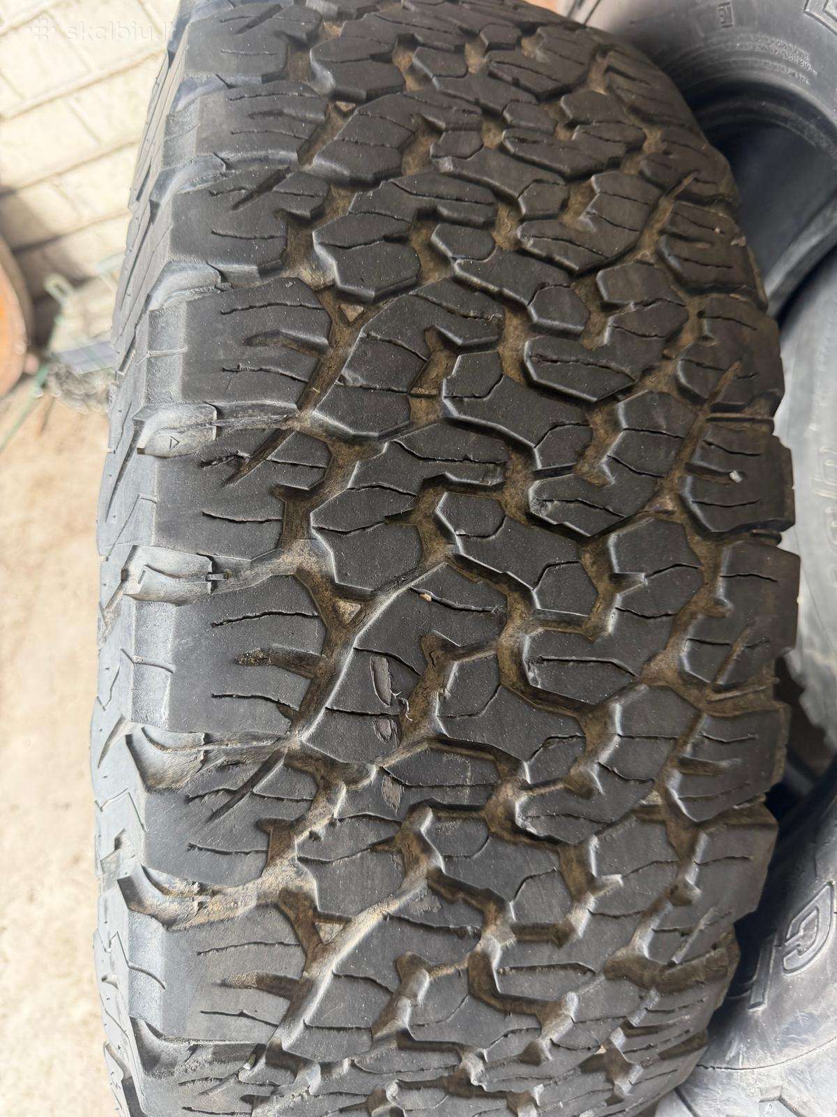 Džipo Bfgoodrich Ko2 285/70 R17 – 4 vnt.