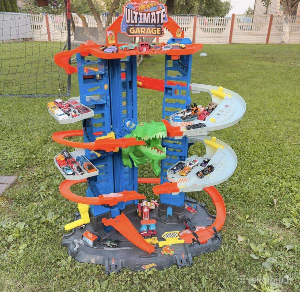Mattel Hot Wheels City Ultimate Garag