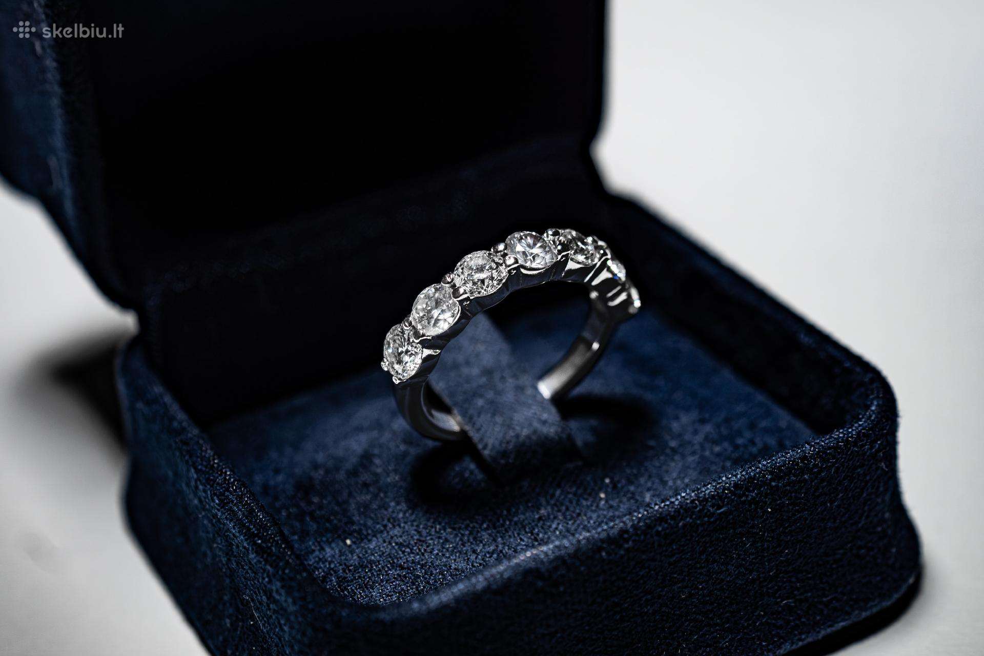 Žiedas natūralių deimantų juostelė 2.15ct