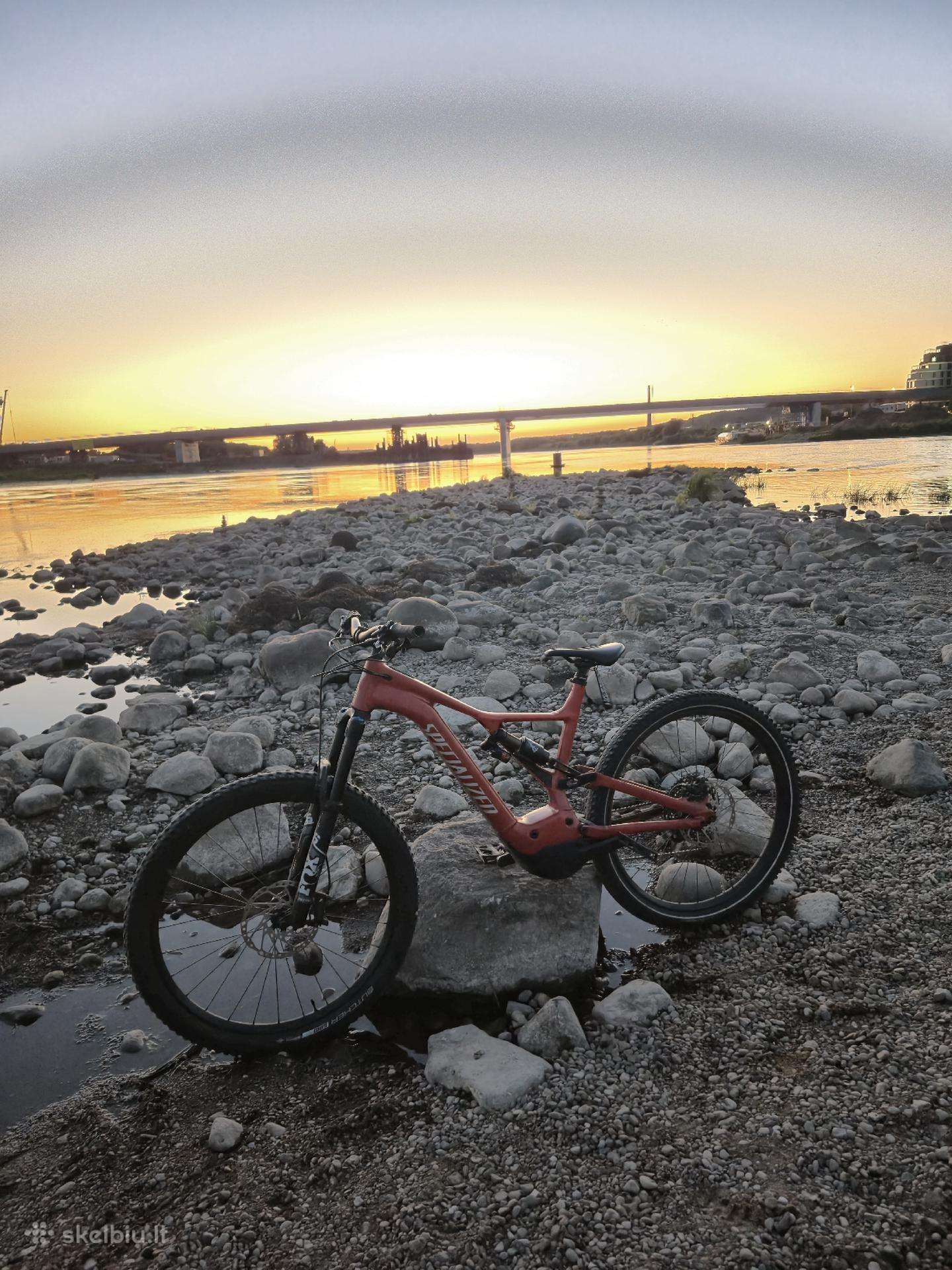 Specialized turbo levo comp 2021