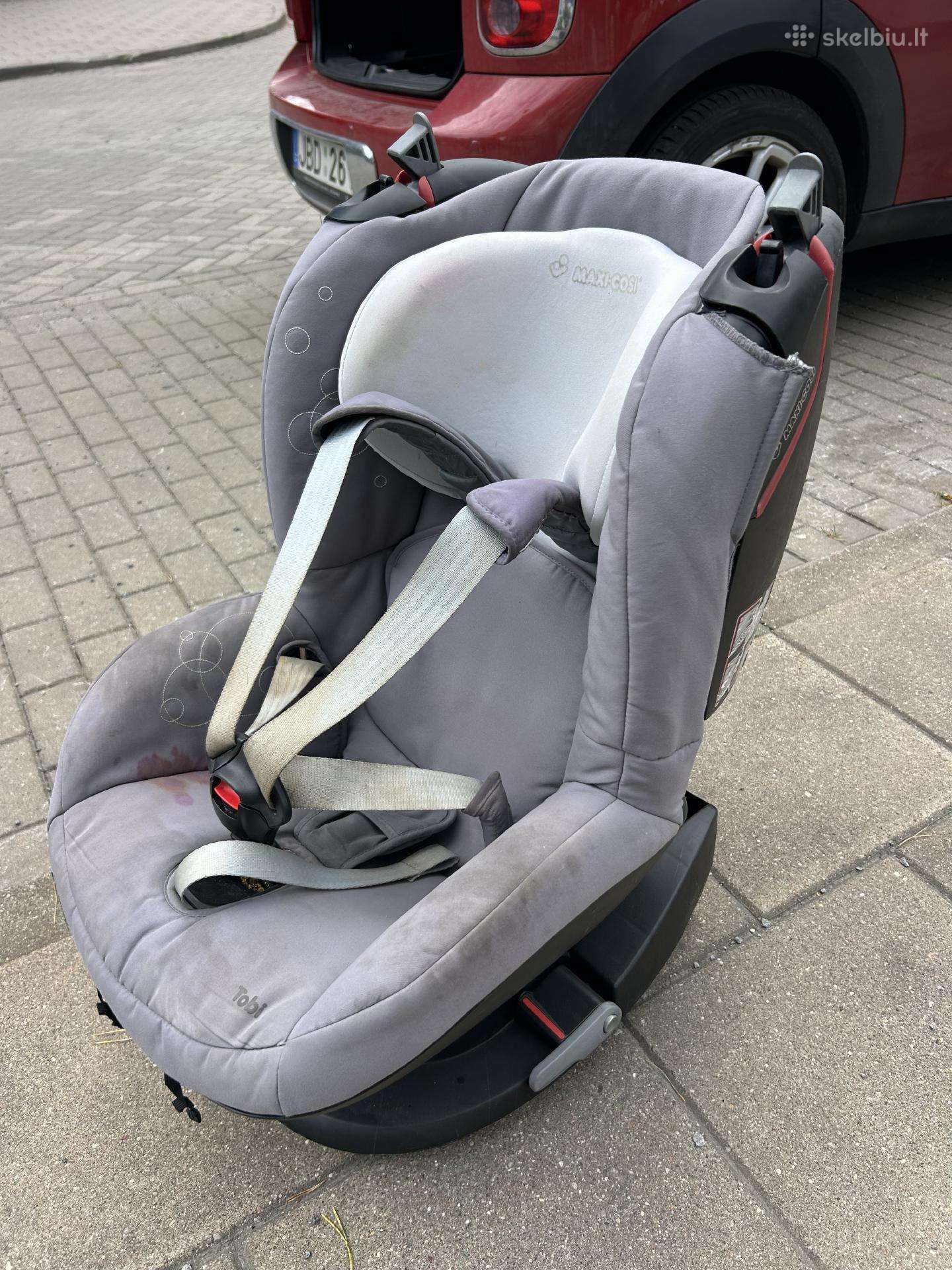Maxi cosi dovanoju kėdutę