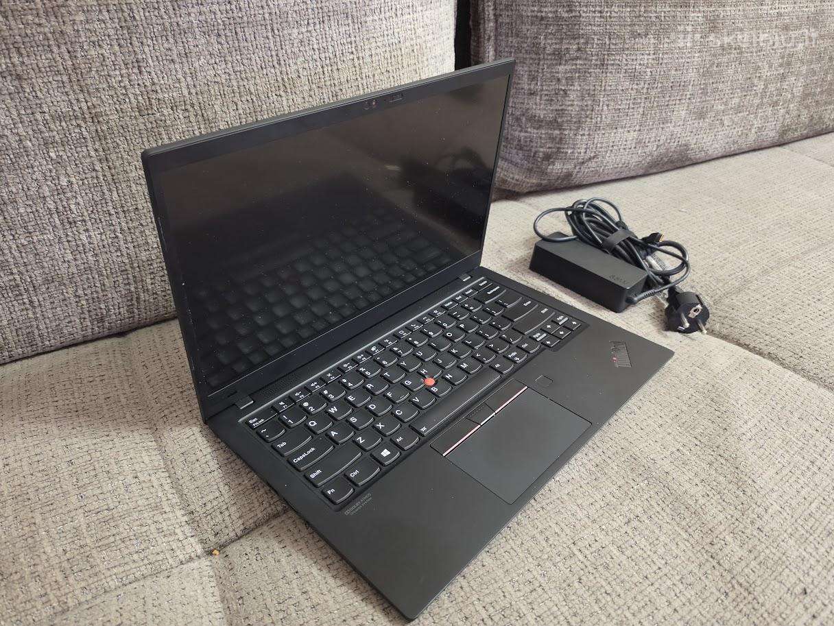 Puikios bukles Lenovo Thinkpad X1 carbon 8gen.