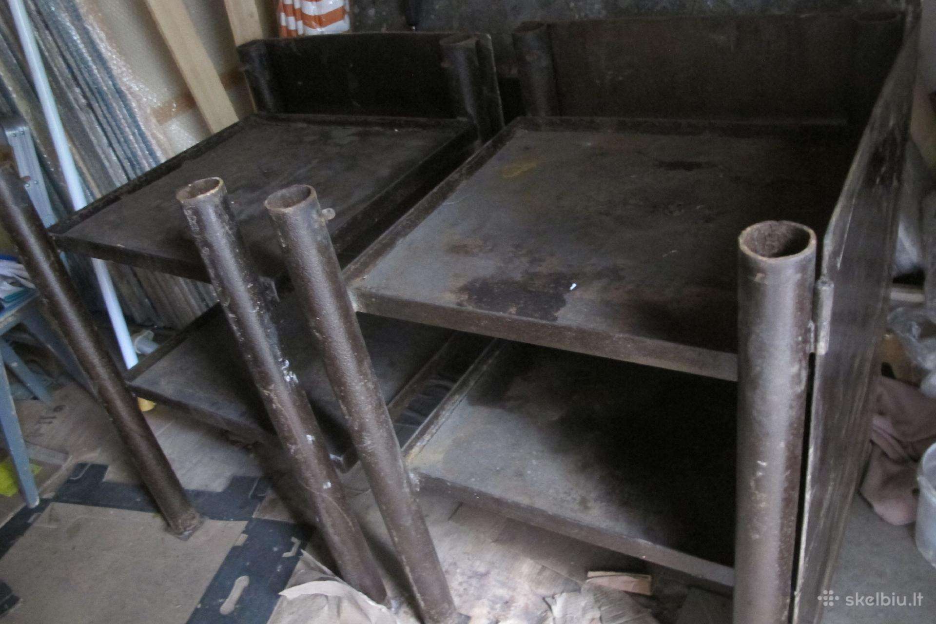 Metalinis stalas Vilniuje