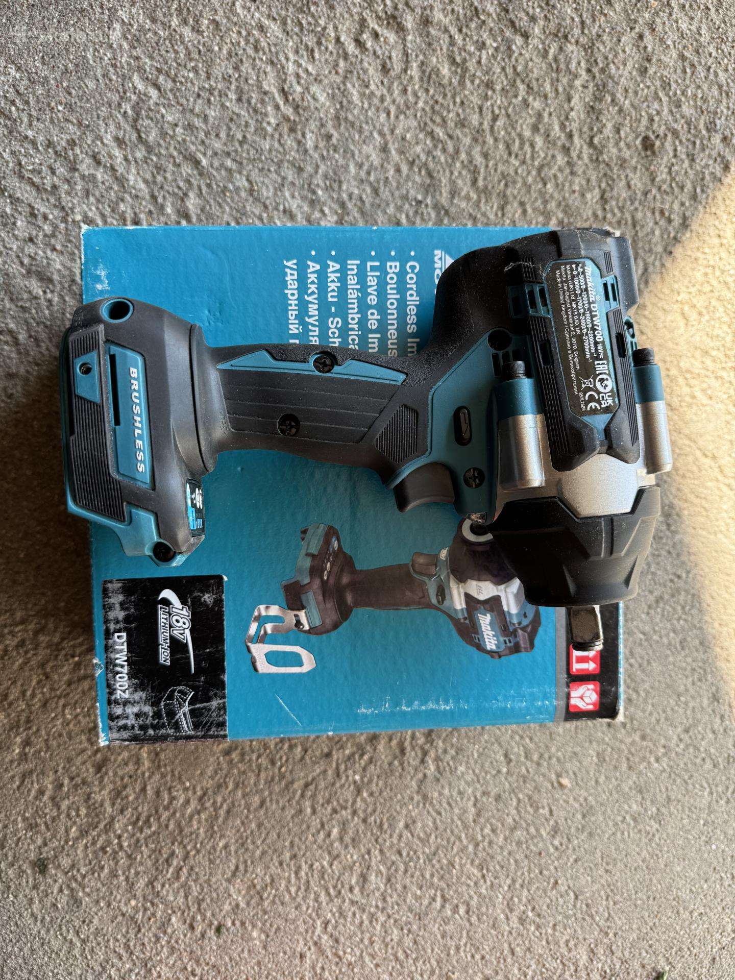 Makita Dtw700z