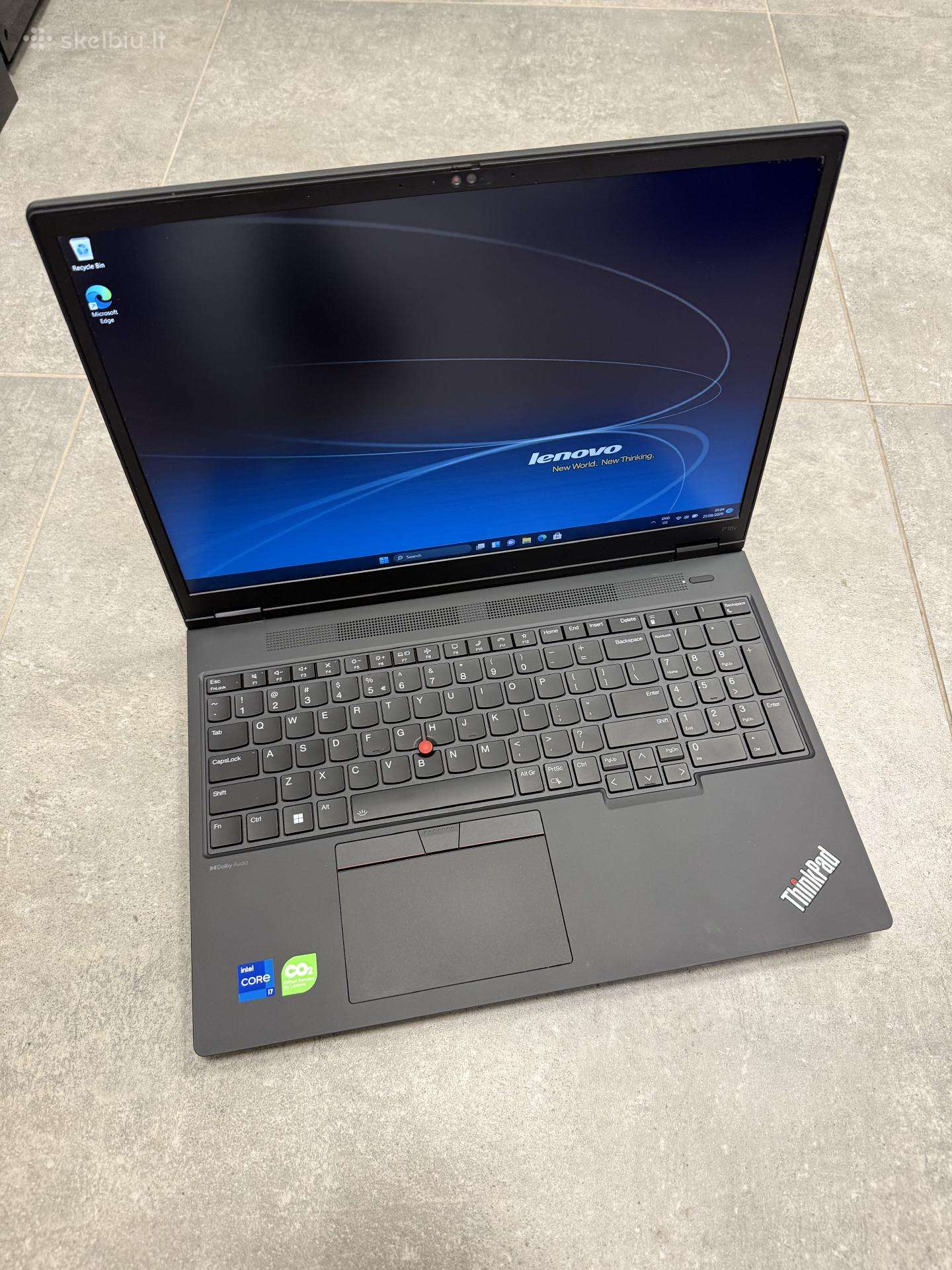 Lenovo Thinkpad P16v Gen1 i7-13700h / 32gb / 1tb