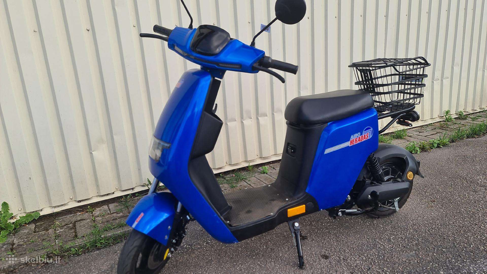 Elektrinis motoroleris 1000w