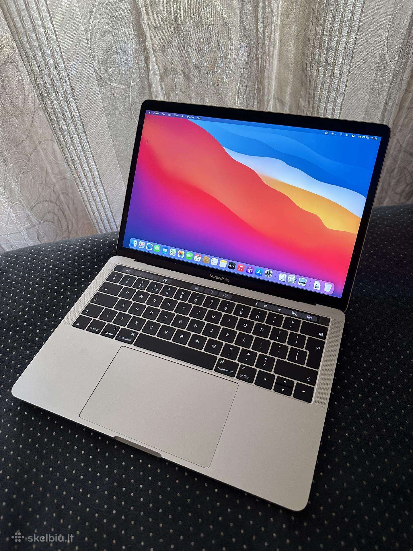 MacBook Pro 13 i7 / 16gb / 512gb