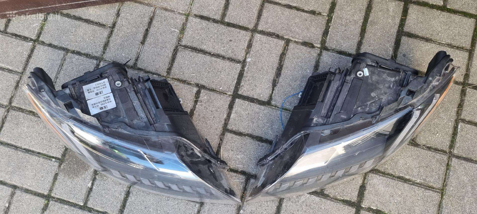 Audi Q7 žibintai