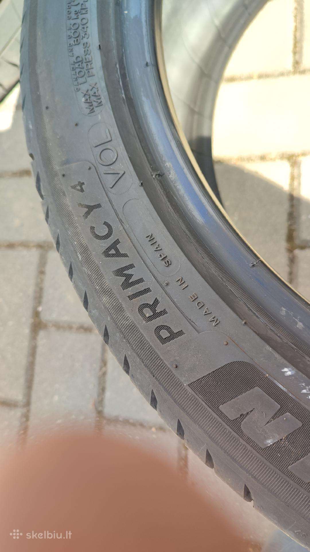 Padangos R19 255/40