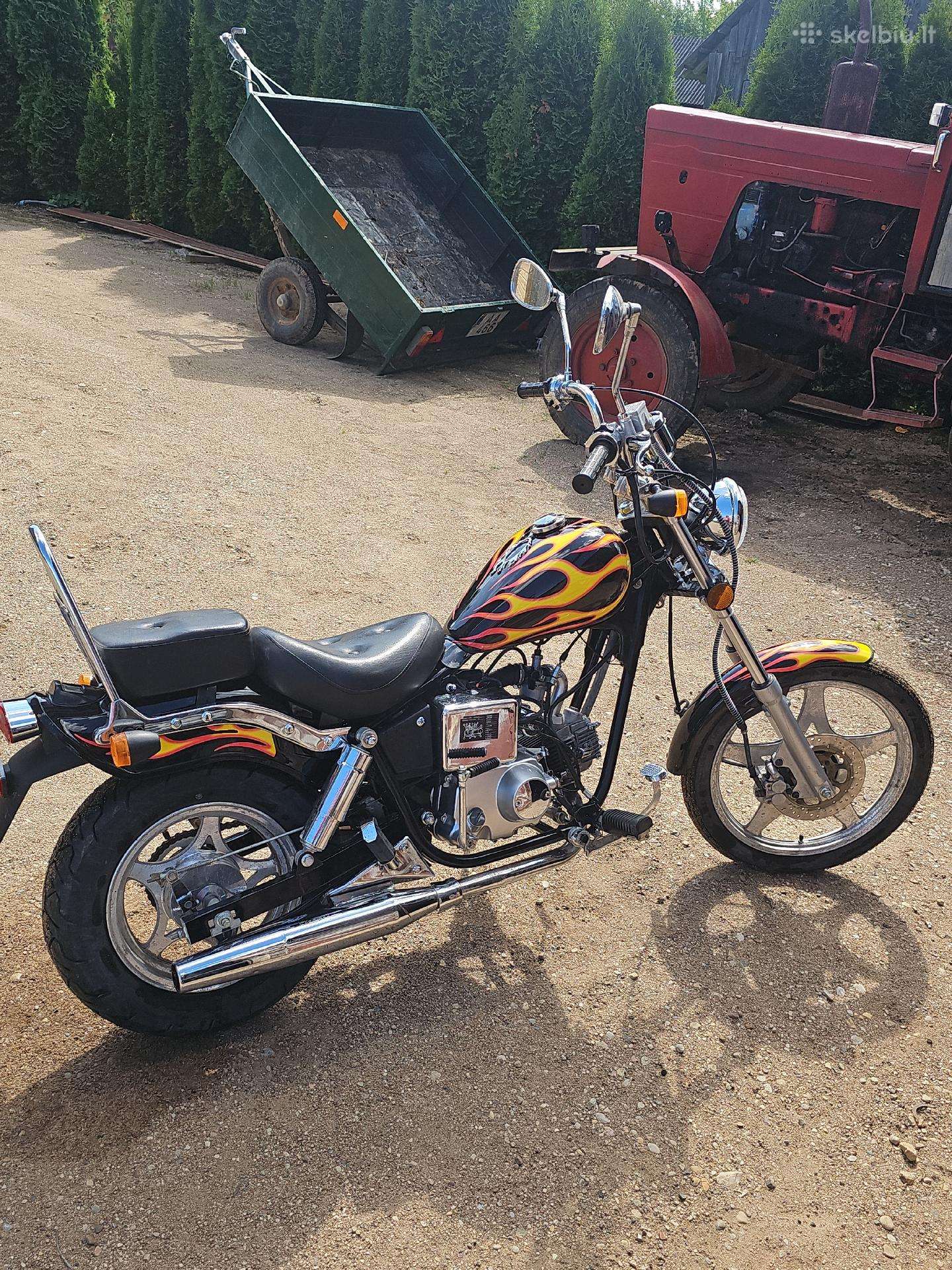 Čioperis Kindroad Prince 49 Cc