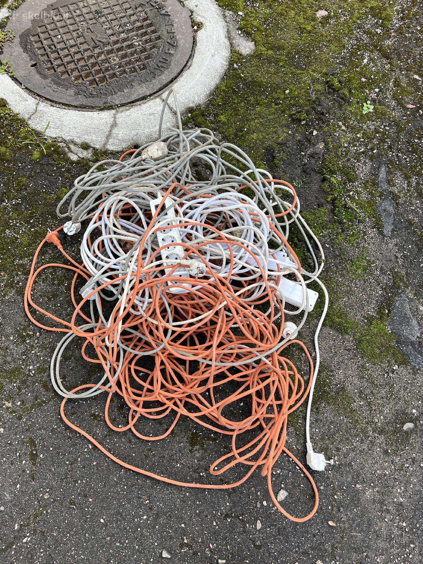Elektros Prailgintojai ir Laidai
