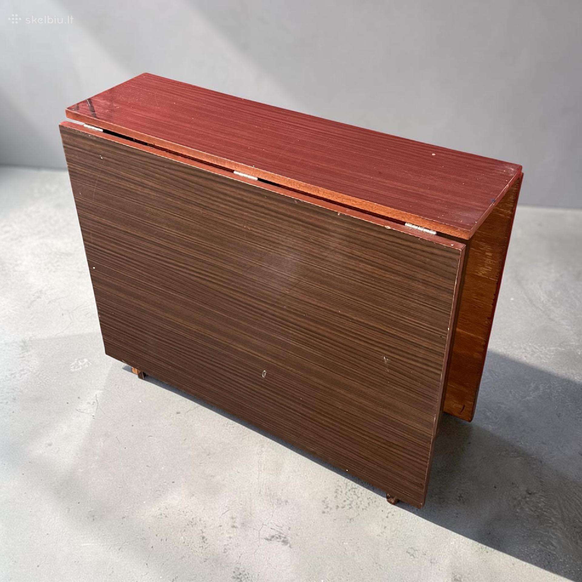 Parduodu sulankstomą stalą–knygą – 15 €