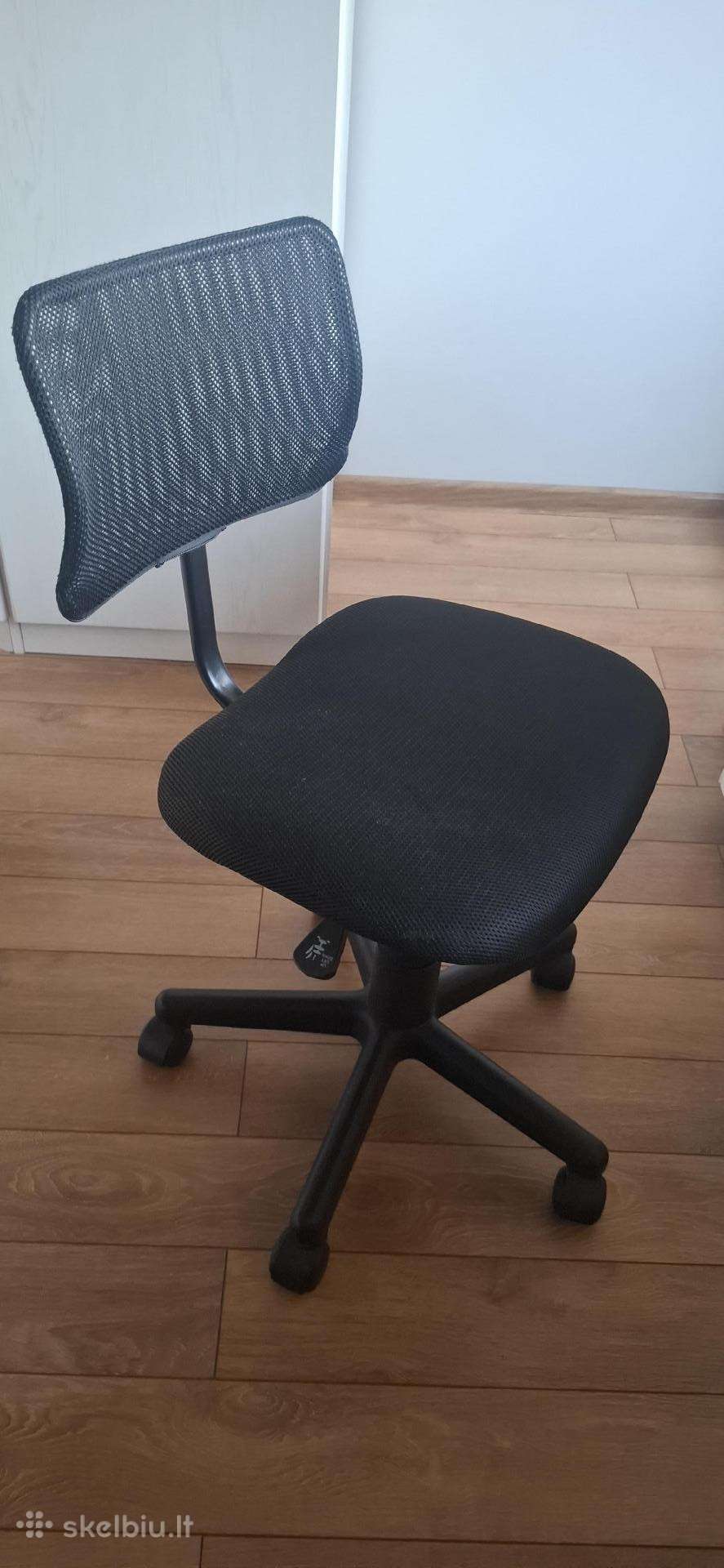 Vaikiška rašomojo stalo kėdė