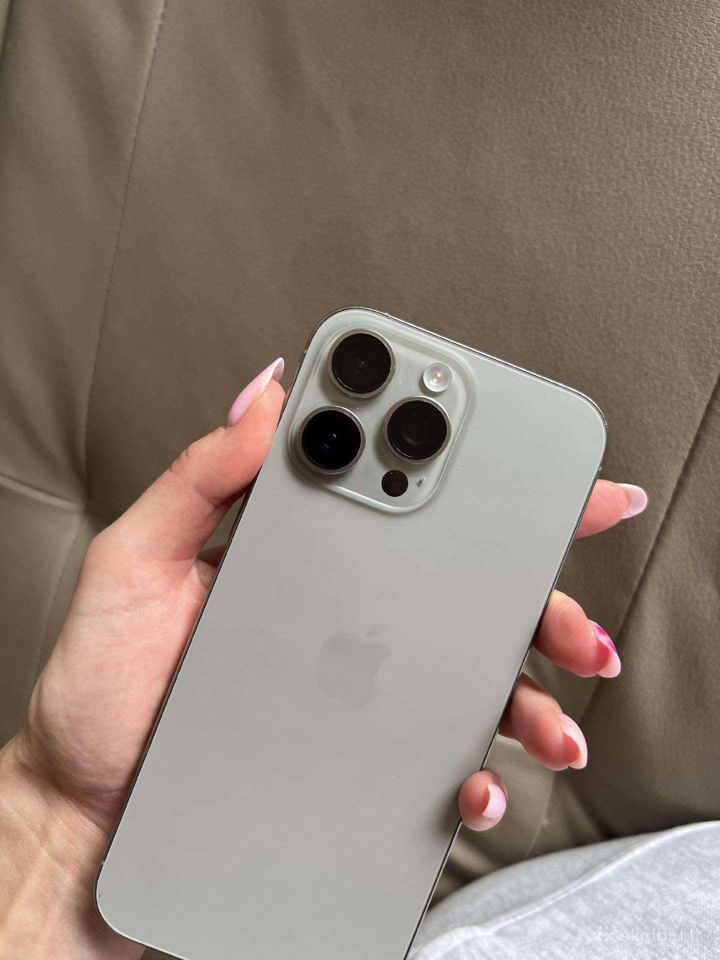 iPhone 16 pro max