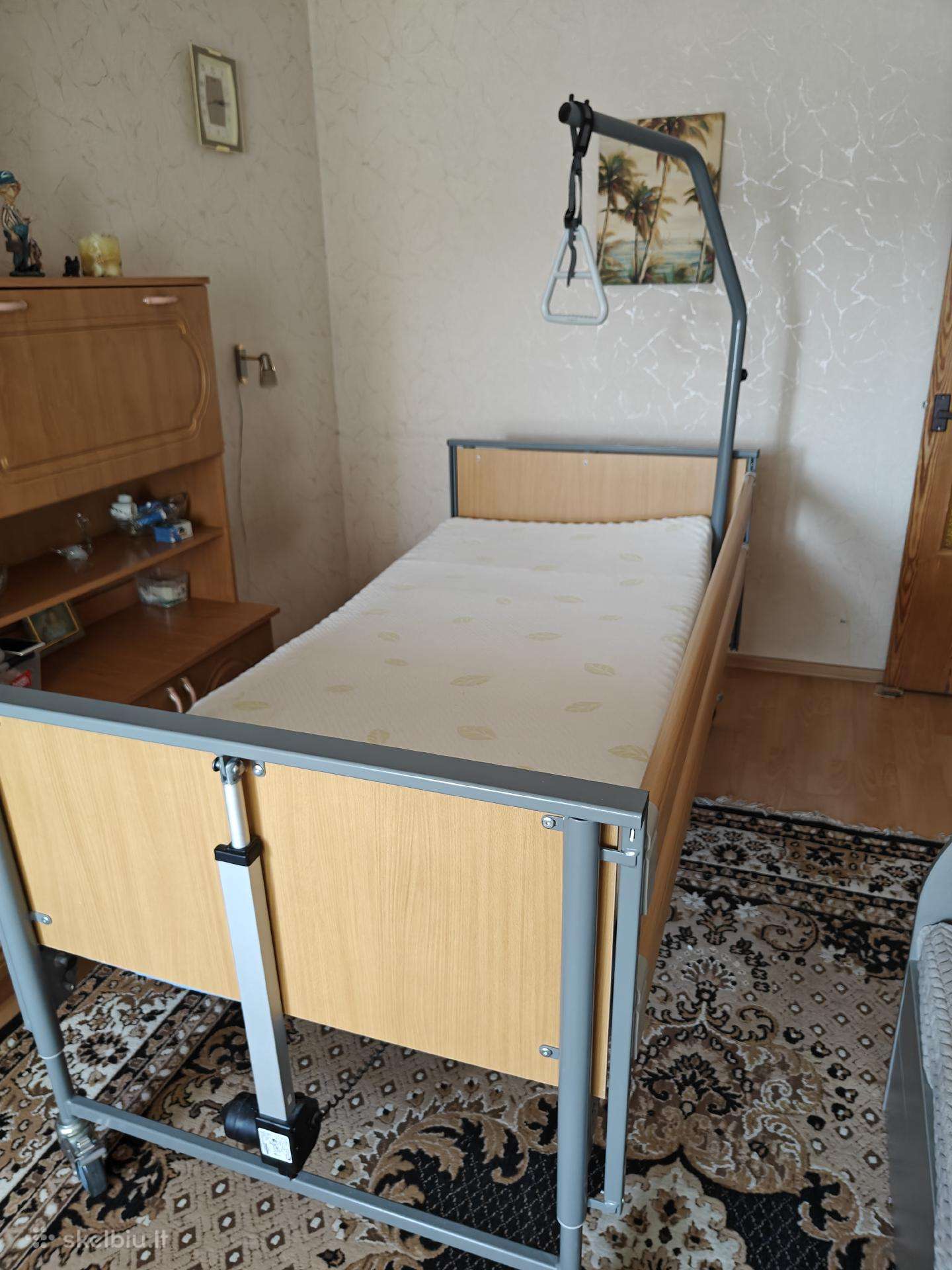Parduodama funkcine (slaugos) lova