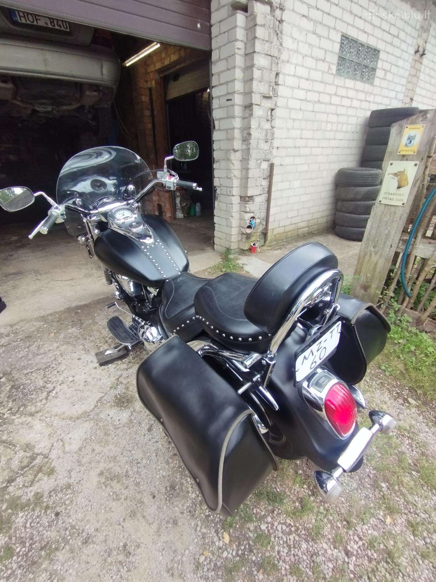 Čioperis kawasaki Vn 2000