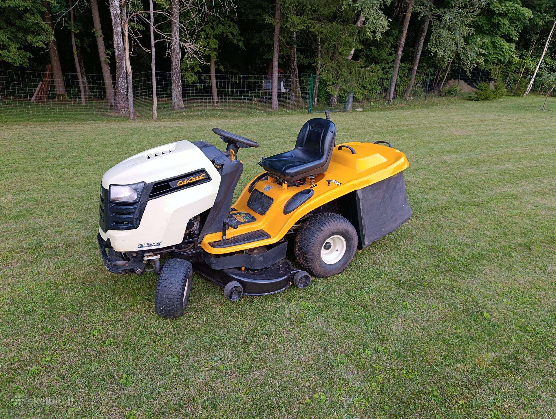 Cub cadet Cc1022khn traktoriukas žoliapjovė