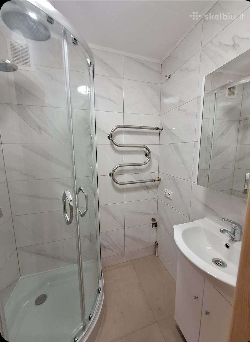 2 kamb buto Gargžduose 5 aukšte Klaipėdos g. 230€