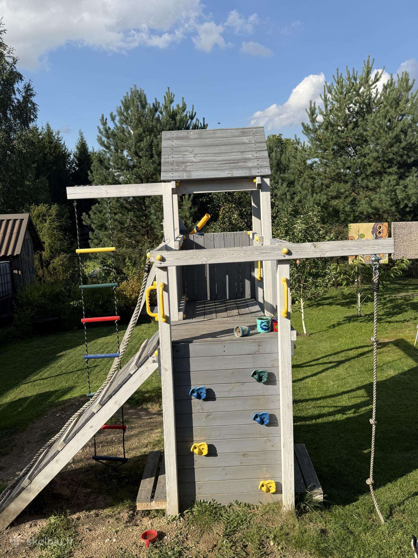 Parduodama vaikų žaidimo aikštelė