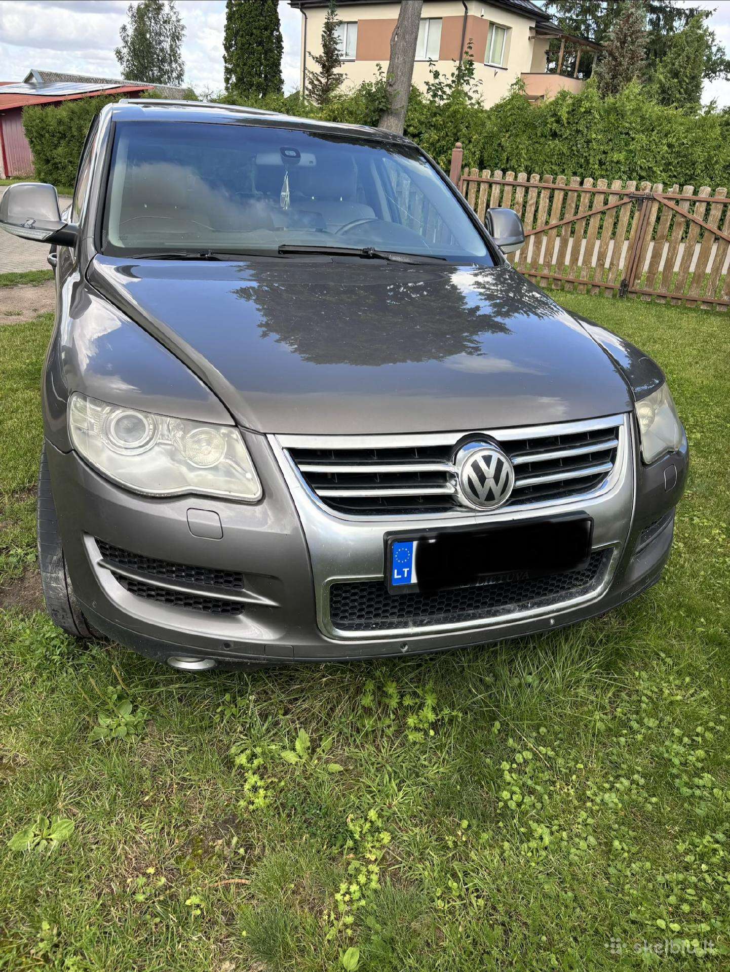Volkswagen Touareg dalimis