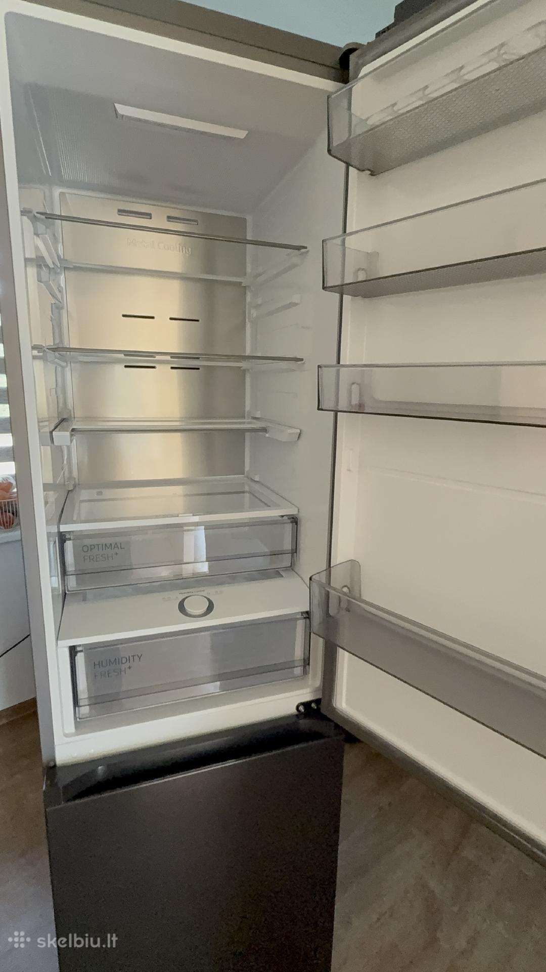 Parduodamas samsung šaldytuvas.