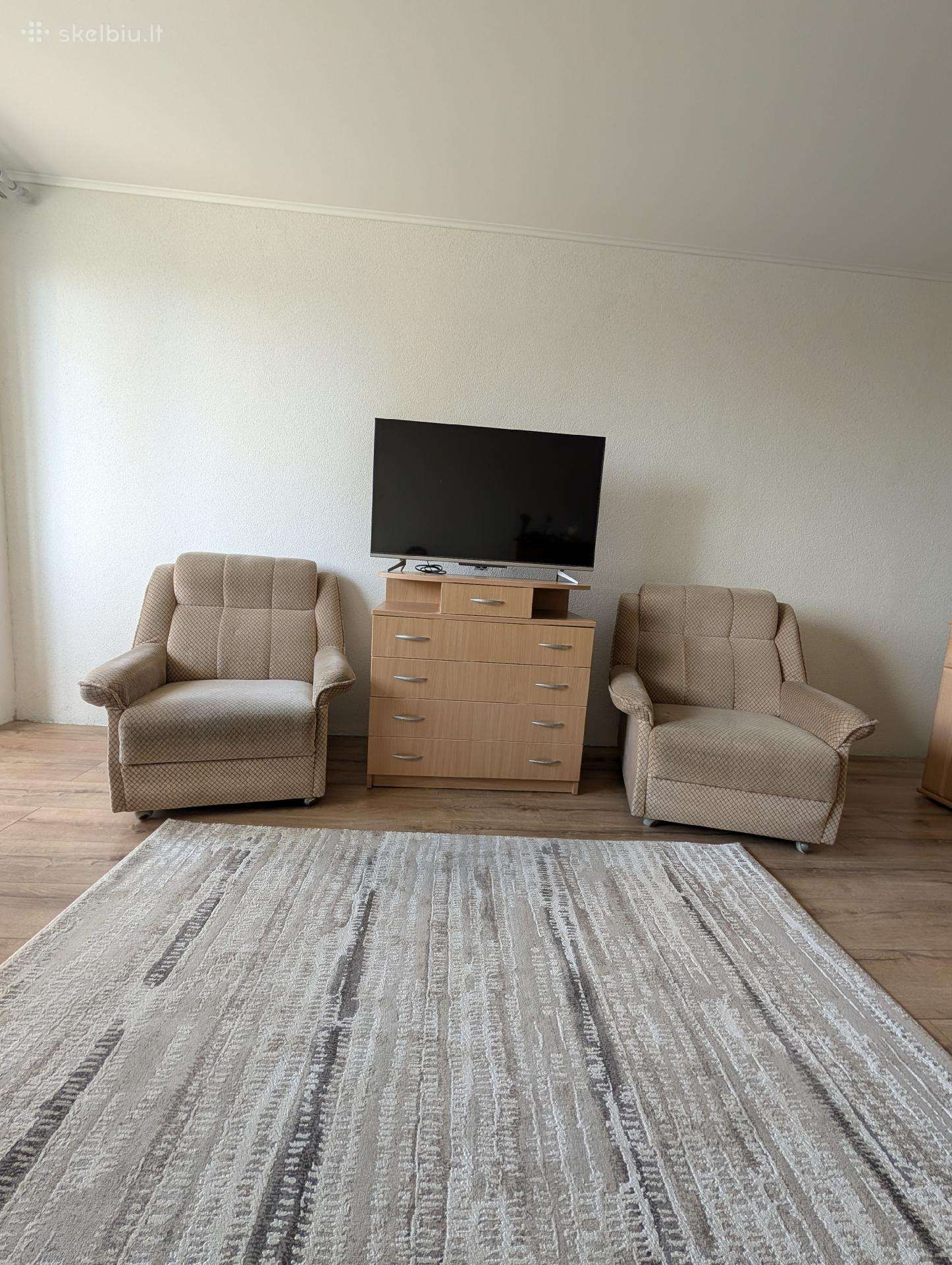 Sofa ir du foteliai