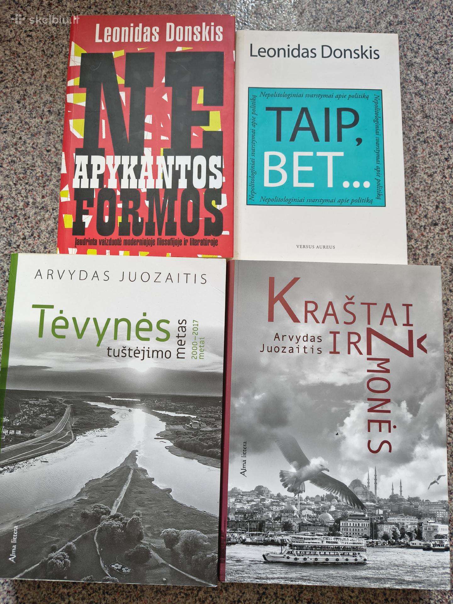Parduodu knygas