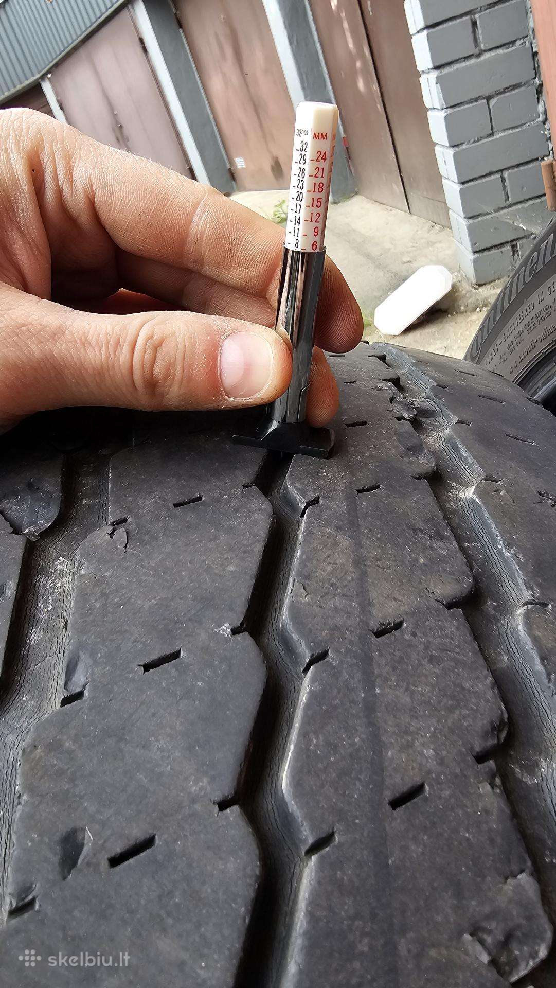Continental, vasarinės 215/70 R15