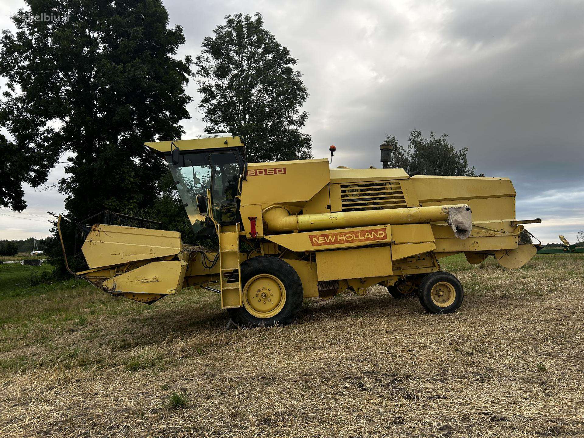 New Holland 8060