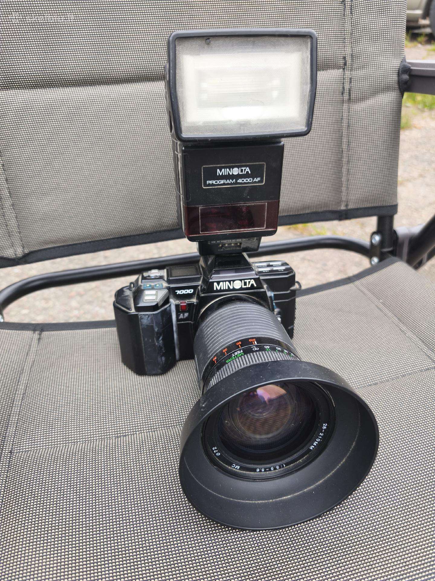 Minolta juostinis fotoaparatas