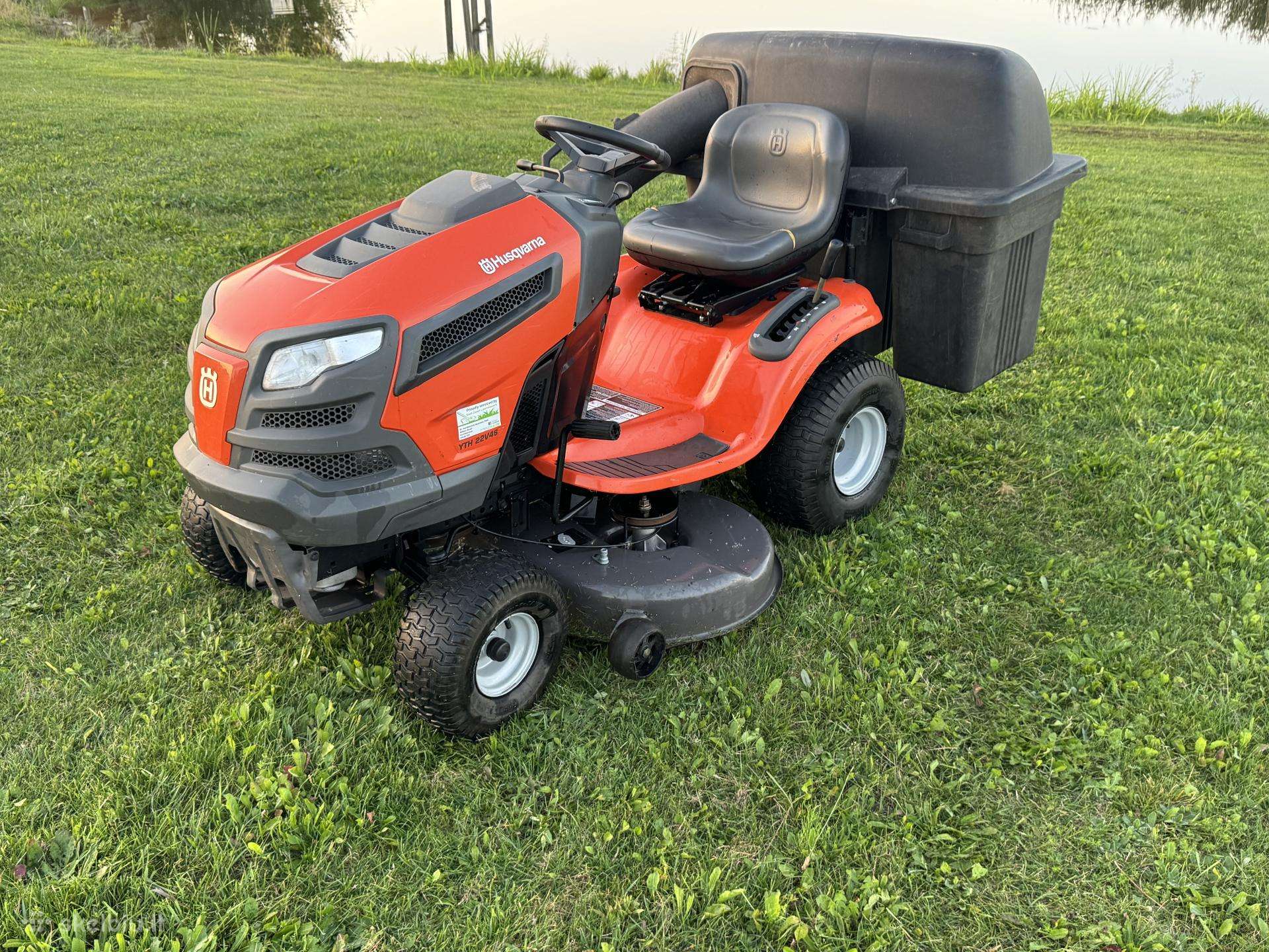 Husqvarna Yth22v46